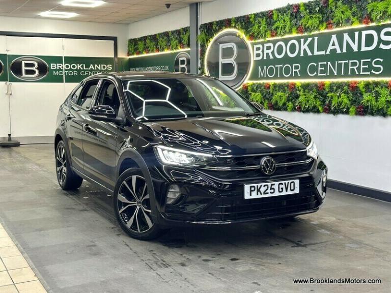 Volkswagen Taigo 1.0 R-LINE TSI DSG [SAT NAV, PANORAMIC ROOF &amp; HEATED SEATS]