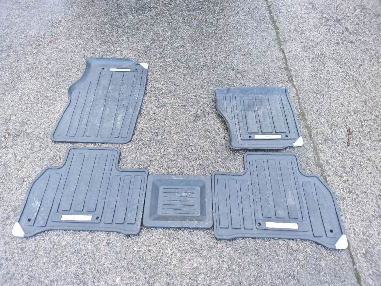 Range rover sport rubber mats