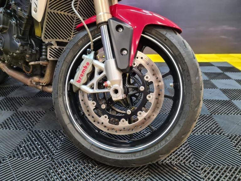 Triumph Speed Triple S 1050 Red