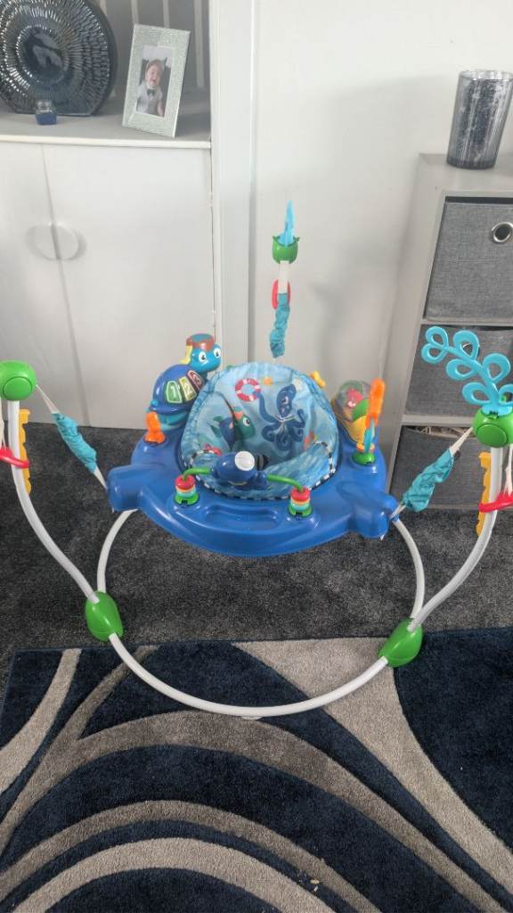 Baby bouncer