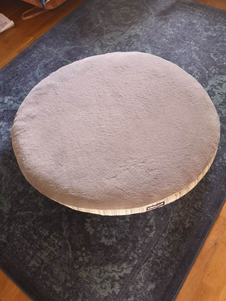 Dog bed 42"