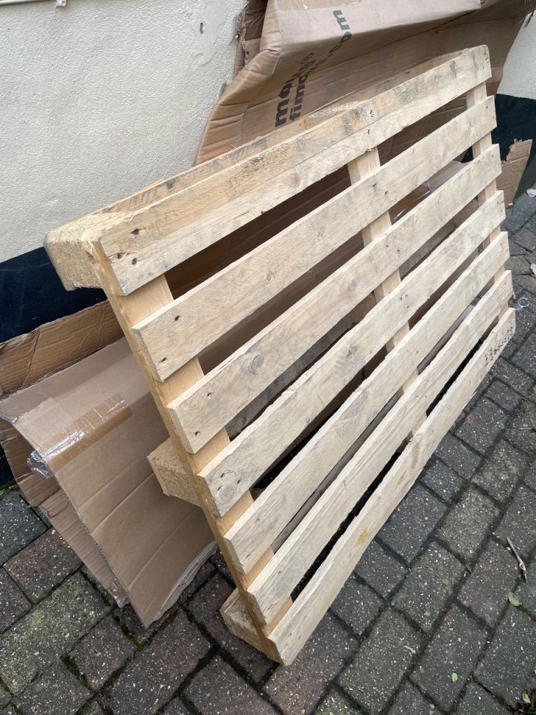 FREE pallet 