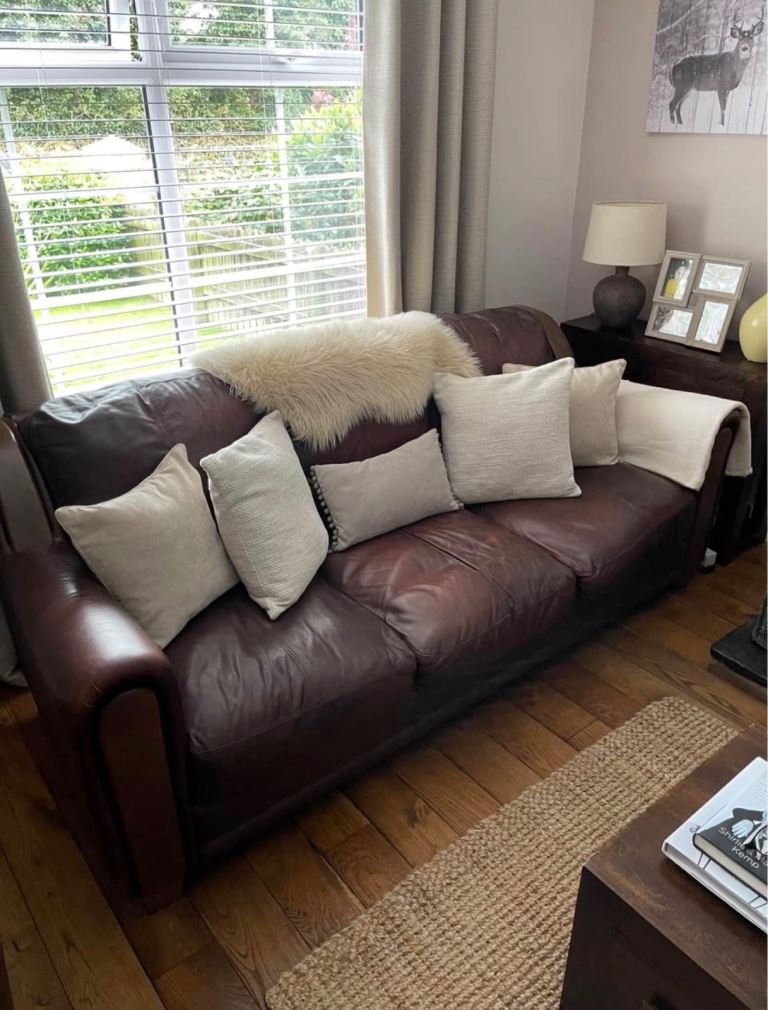 Leather Sofas for sale (2 & 3 Seater)