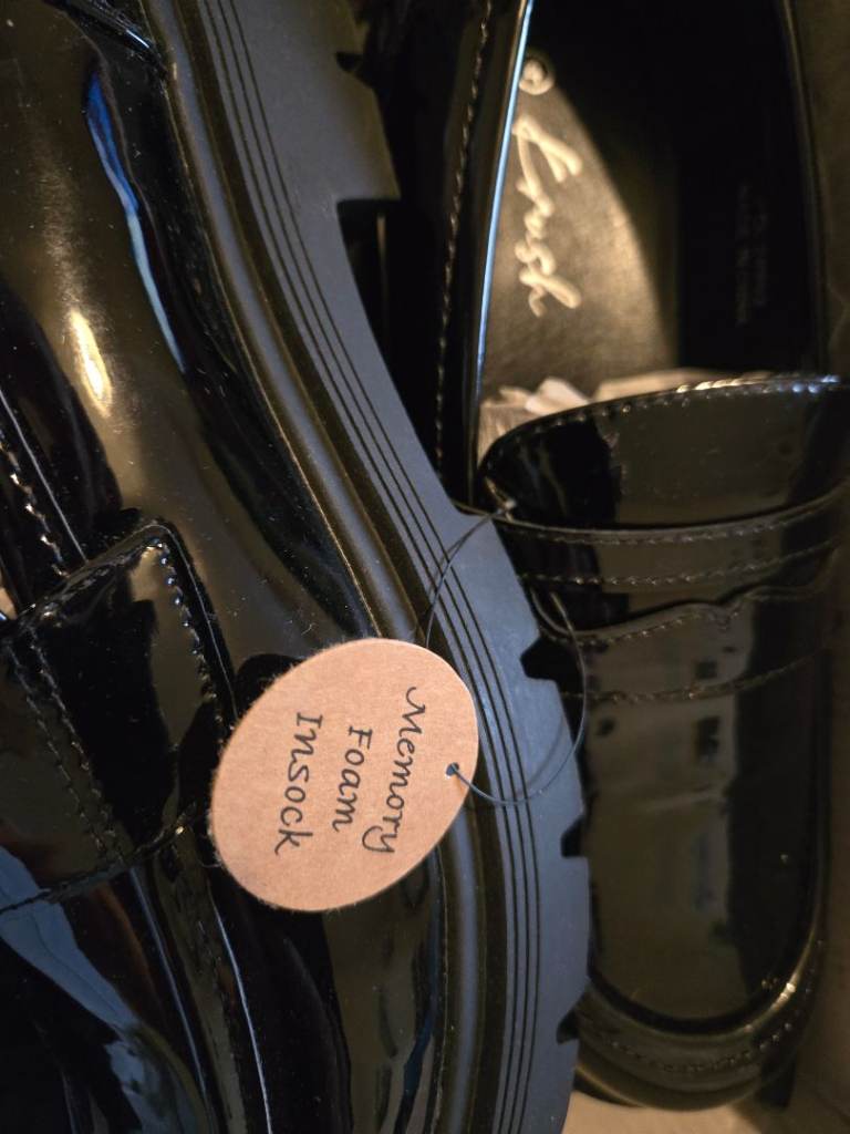 Krush patent shoes stunning size 5