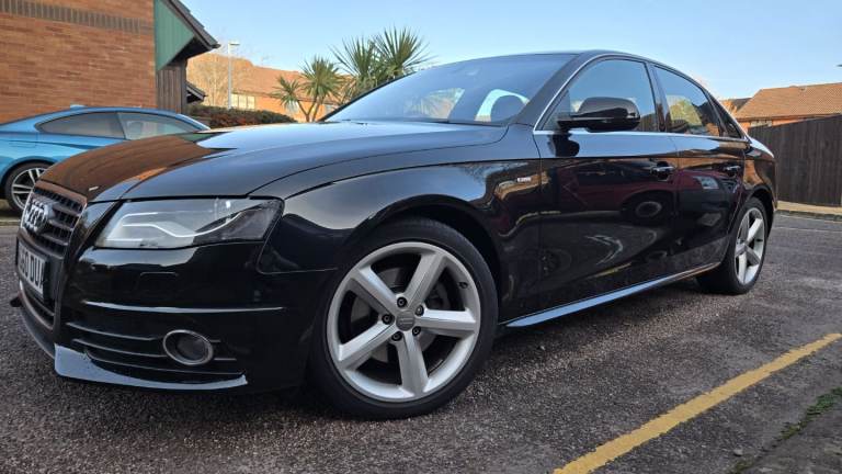 Audi, A4, Saloon, 2010, Semi-Auto, 1968 (cc), 4 doors