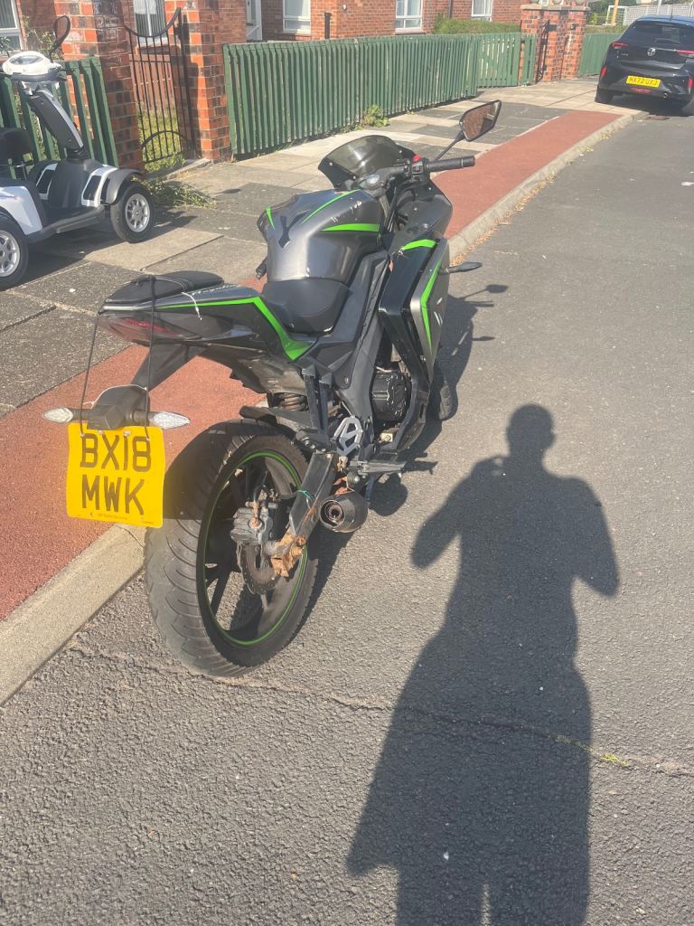 Gen Moto xgj125-28,2018, 124 (cc)