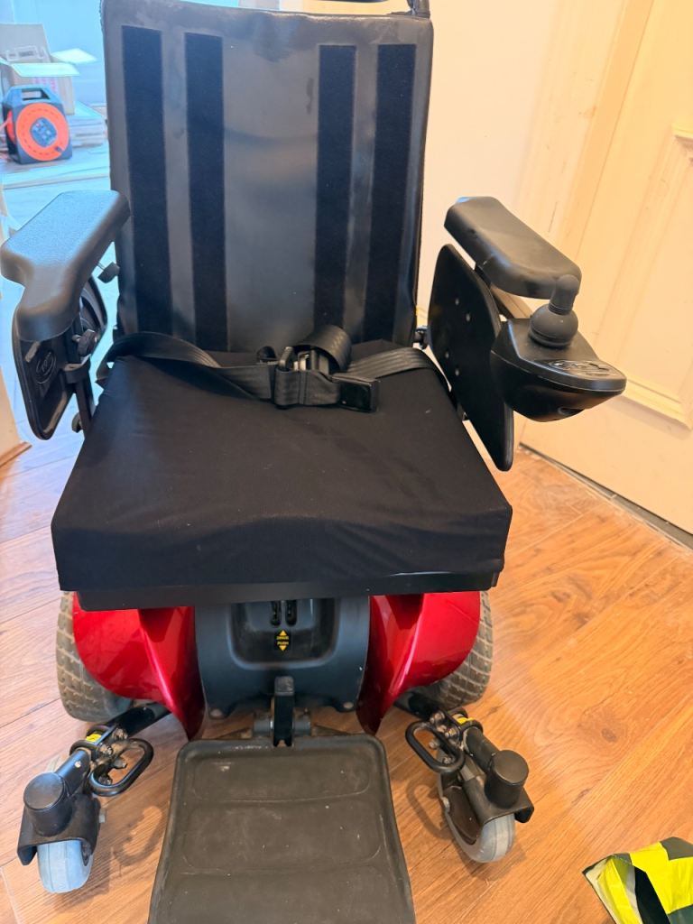 Power wheelchair-free for collection