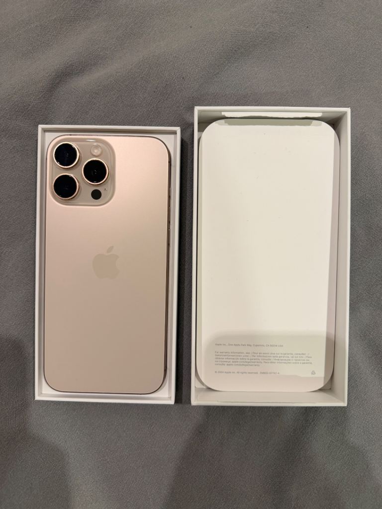 iPhone 16 Pro Max 256 GB Desert Titanium - Perfect Condition