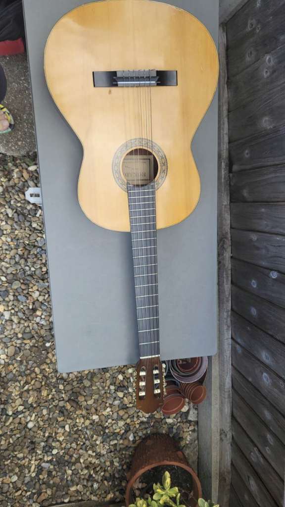 Hokada Acoustic Guitar – Good Condition, Natural Wood