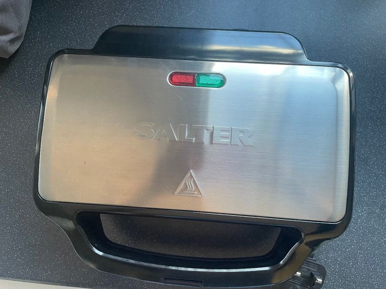 Salter Deep Fill Sandwich Toaster – As Good As New
