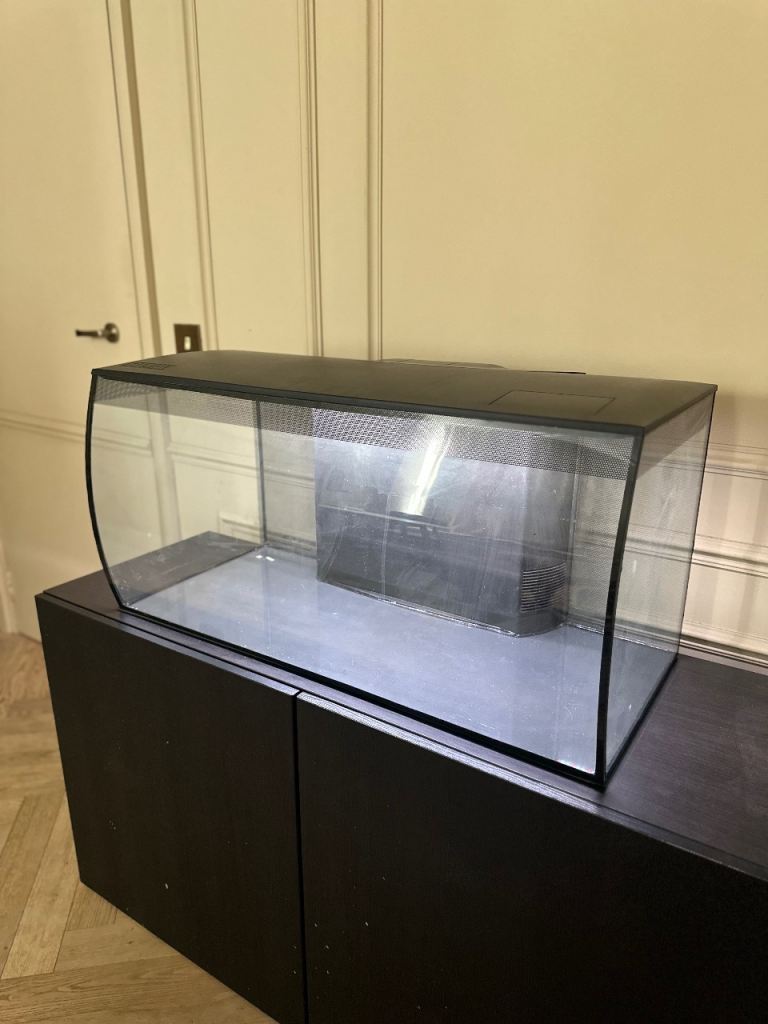 Fluval Flex 123L Fish Tank / Aquarium with extras