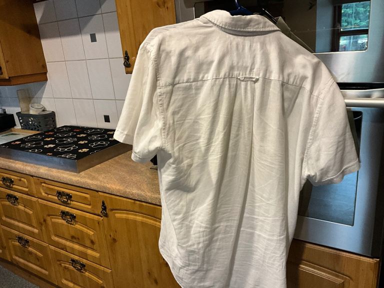 MAINE short sleeve shirt size medium in IMMACULATE CLEAN CONDITION thanks