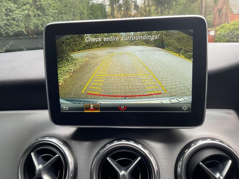 2015 Mercedes-Benz GLA 2.1 GLA220d AMG Line 7G-DCT 4MATIC Euro 6 (s/s) 5dr ESTATE Diesel Automatic