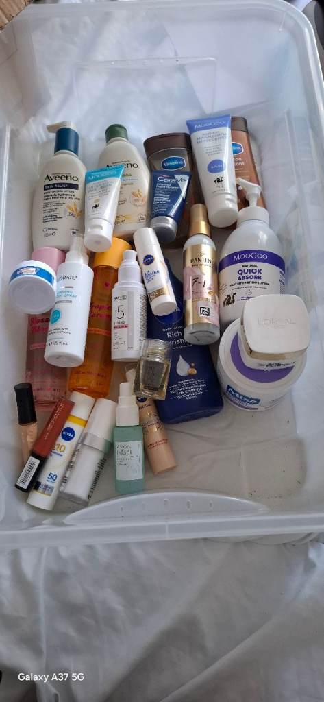Big Skincare & Haircare Bundle – Mixed Brands, Most Full