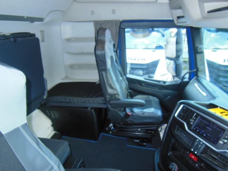 2021 '71' Iveco 570 S WAY 6X2 mid lift / steer