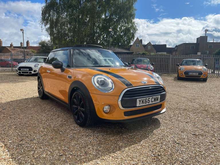 2015 MINI Hatch 1.5 Cooper Auto Euro 6 (s/s) 3dr HATCHBACK Petrol Automatic