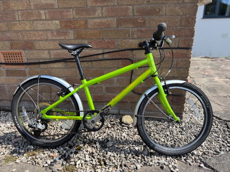 Kids Bike – Bright Green with Mudguards