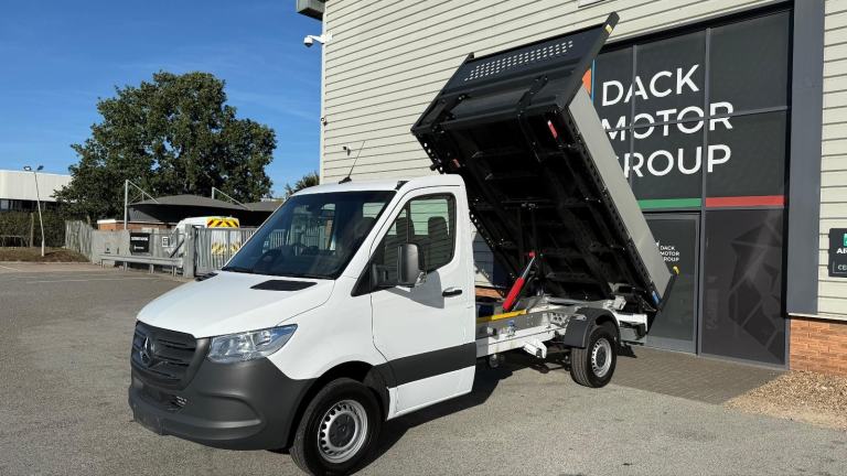  2026 Mercedes Benz Sprinter, 315, RWD, Alloy Body Tipper