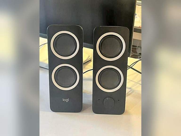 Logitech Z200 stereo speakers