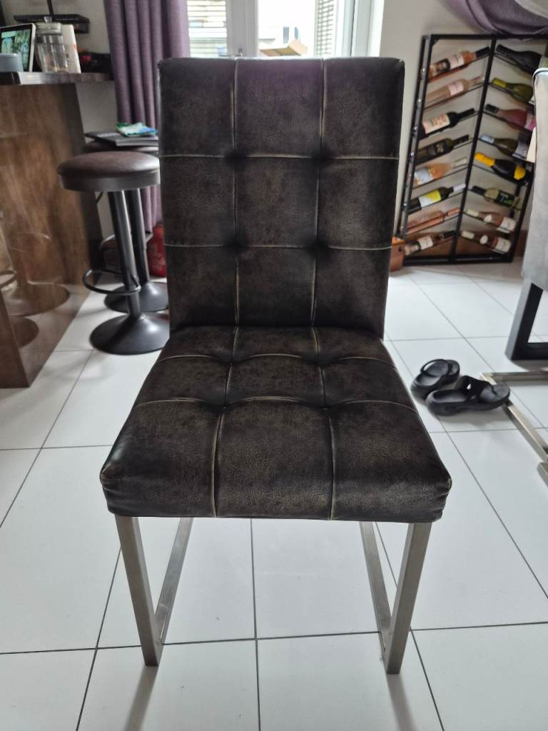 Stylish Tufted Gre6 x dining chairsy Dining Chair - Good Condition