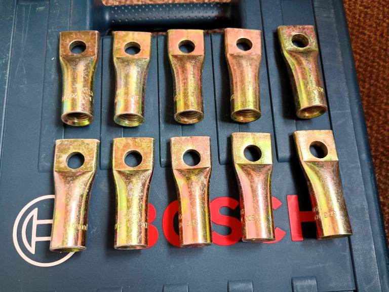 LIFTING SOCKETS - 2000KG - NEW UNUSED