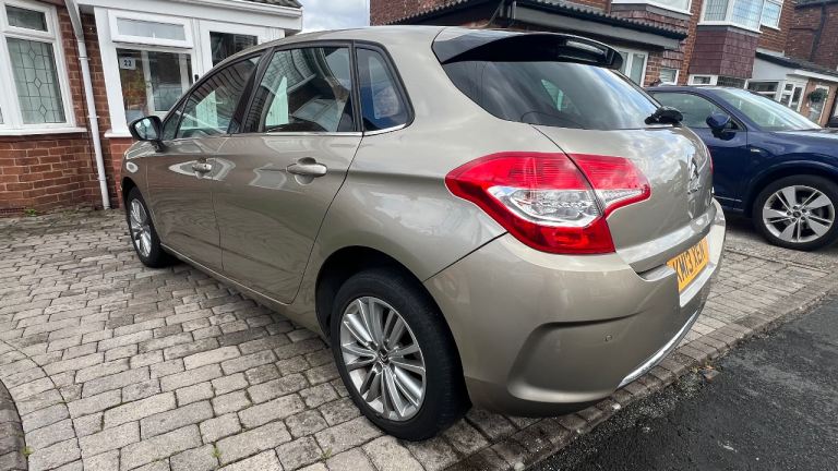 Citroen, C4, Hatchback, 2013, Manual, 1560 (cc), 5 doors
