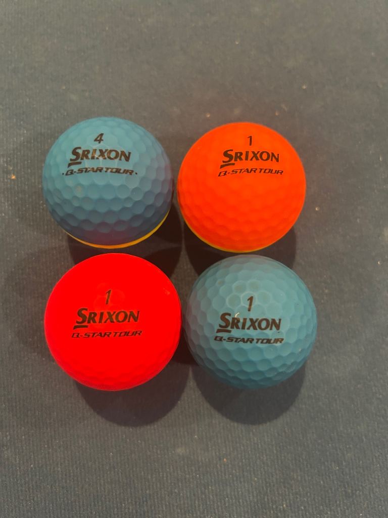 4 x Srixon Q Star Tour Divide golf balls
