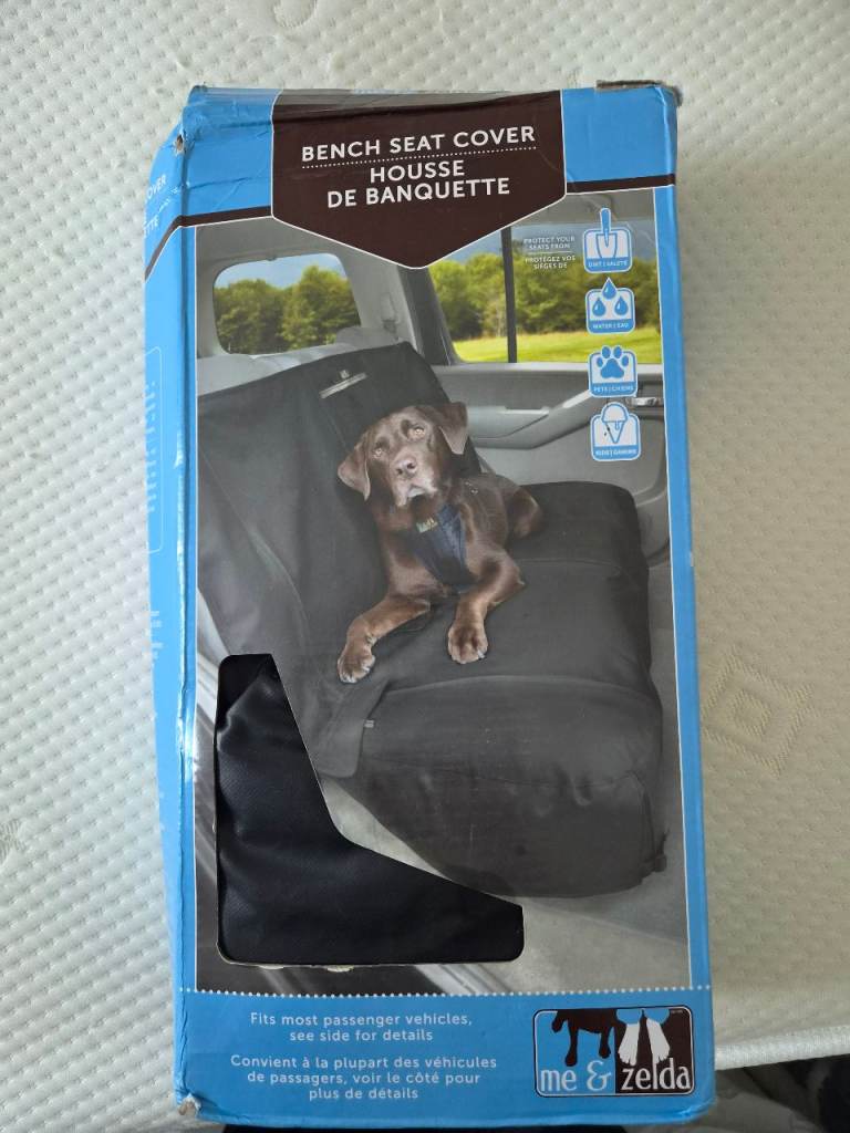 Me & Zelda Bench Seat Cover for Pets – New in Box