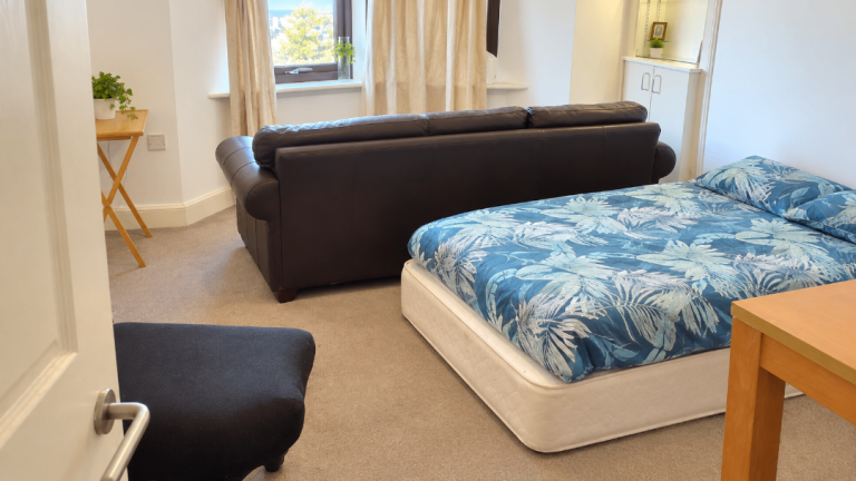 Shared Accommodation Available 