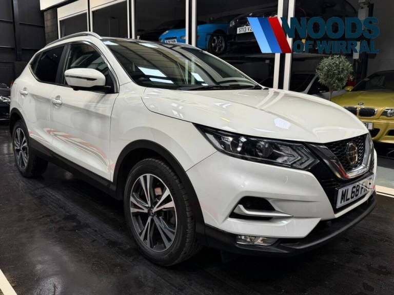 2018 Nissan Qashqai 1.5 dCi N-Connecta SUV 5dr Diesel Manual Euro 6 (s/s) (115 ps) HATCHBACK Dies...