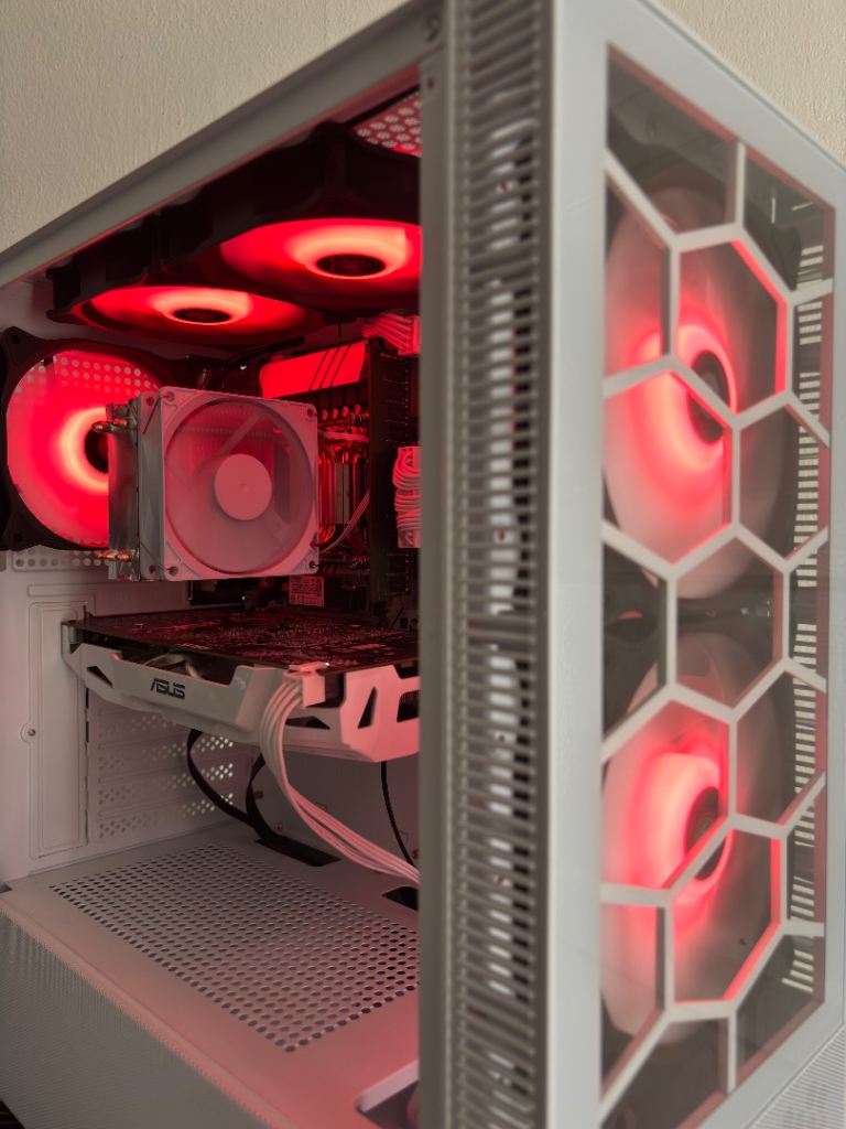 Gaming PC with GTX 1060, i5 9400F, 16GB RAM, 256GB SSD