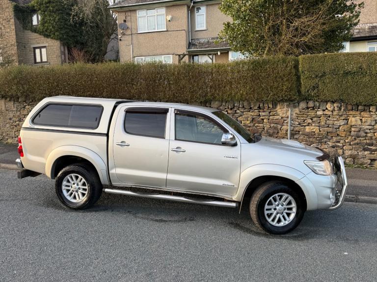 2012 Toyota Hilux Invincible D/Cab Pick Up 30 D-4D 4WD 171 Auto PICK UP Diesel Automatic
