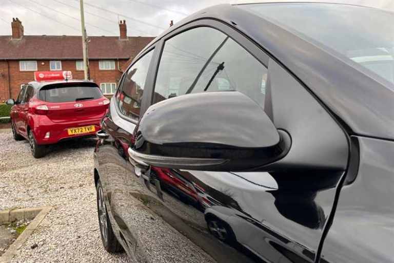 2025 Hyundai i10 1.2 Advance Hatchback 5dr Petrol Auto Euro 6 (s/s) (79 ps) Hatchback Petrol Auto...