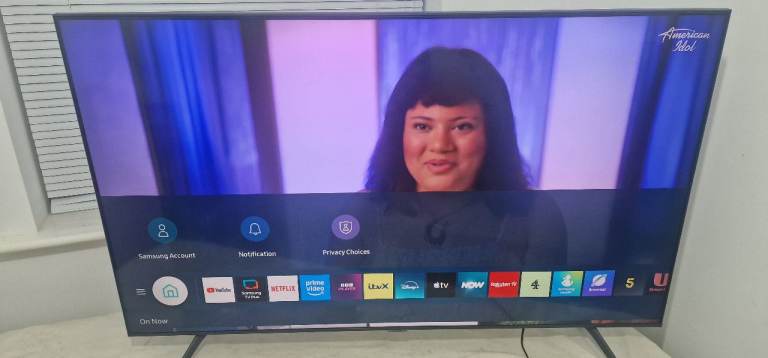 Samsung 55" 4k smart tv _ can deliver