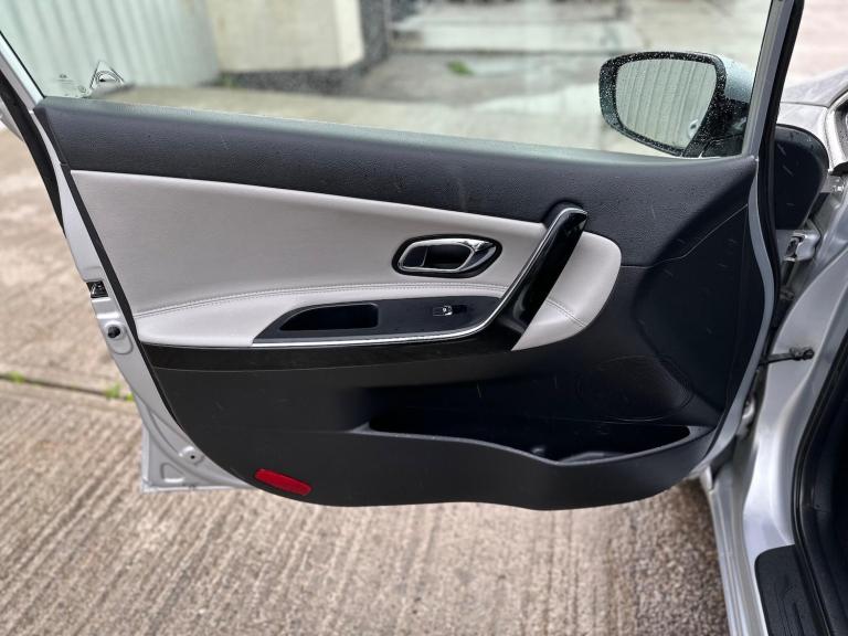 2016 Kia Ceed 1.6 CRDi ISG 3 5dr HATCHBACK DIESEL Manual