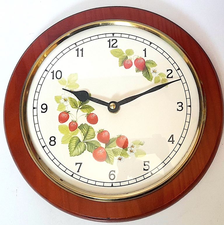 STRAWBERRY DESIGN WALL CLOCK - Cream dial, brass, Glass, wood - 22 cm diameter GOOD