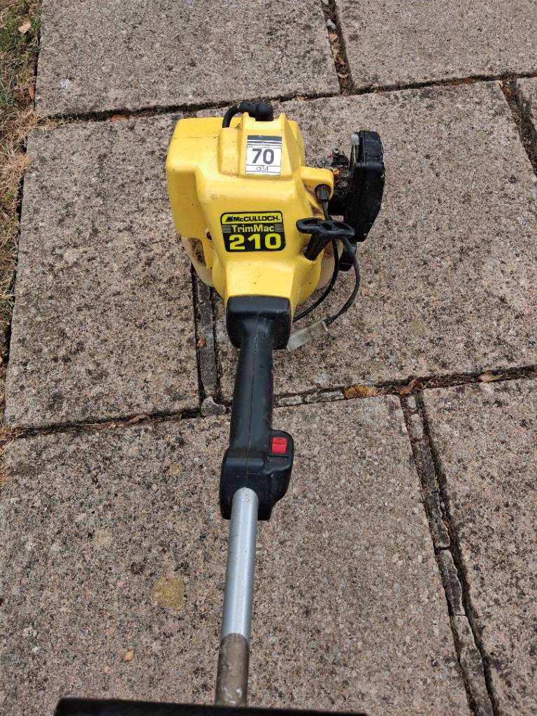 Mc Culloch petrol strimmer.