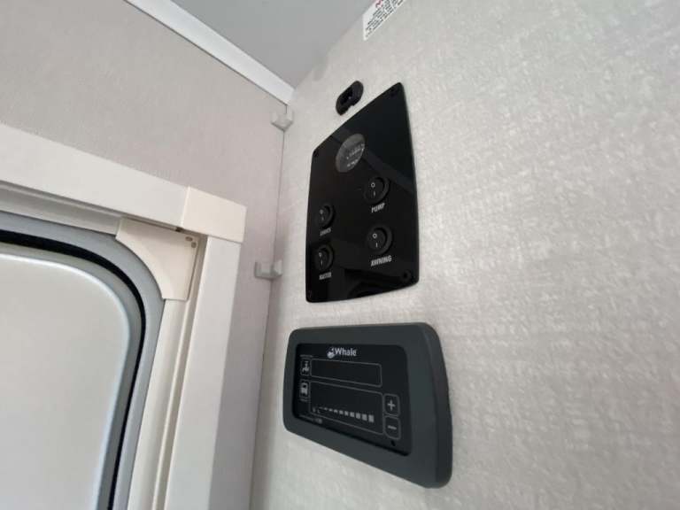 2025 XPLORE XC LITE 4 BERTH TOURING CARAVAN - BRAND NEW!