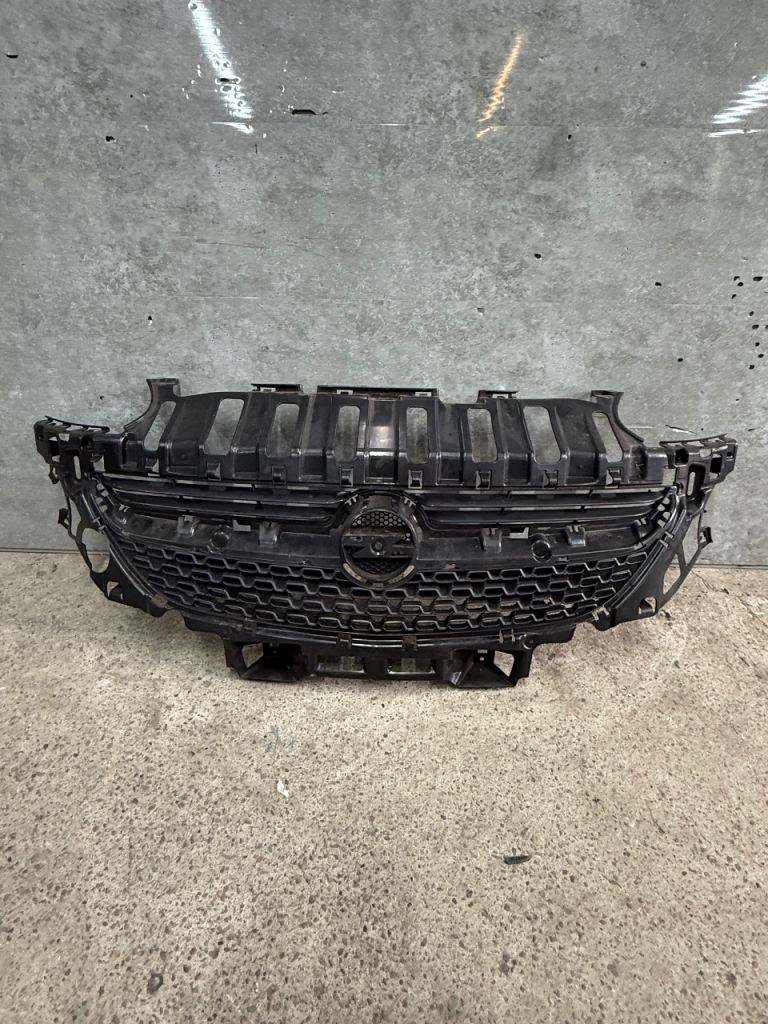 Vauxhall Adam Front Grill 2013-2019 Genuine Part