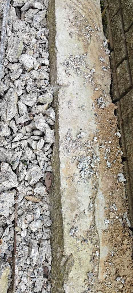 FREE Hardcore / Rubble / Paving Slabs – Clean Fill