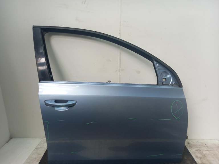 Volkswagen Golf Right Front Door O/S 2008-2015 A5q 5 Door Hatchback 5k4831056h