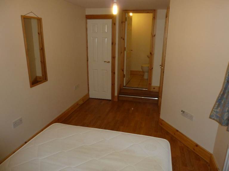 Stranmillis: En-Suite Double Room