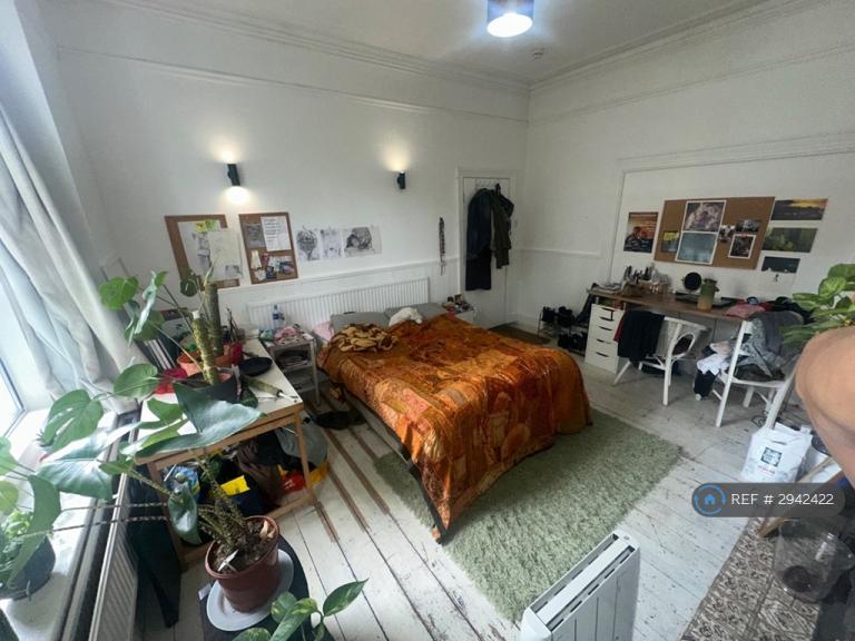 6 bedroom house in Coldharbour Lane, London, SE5 (6 bed) (#2942422)
