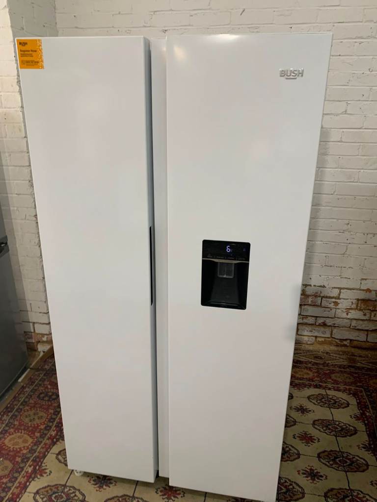 2 Amarican fridge freezer in excellent condition see all picx 