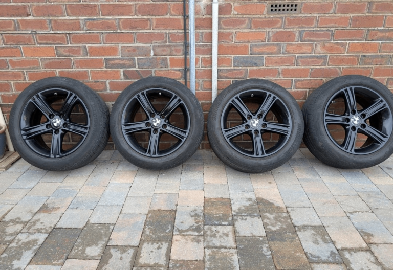 BMW 393 star spoke black alloys with tyres fits 3 4 series f30 f31 F32 225/50/17 with TPMS sensors 