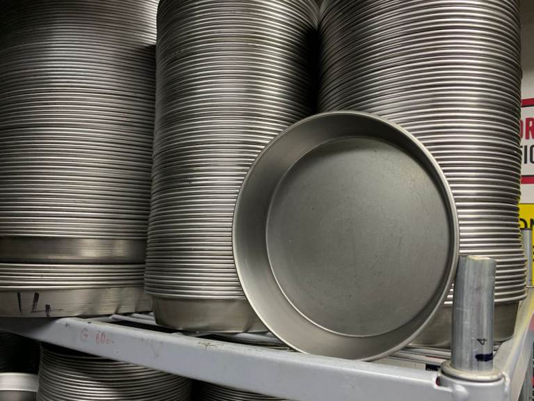 NEW BLACK IRON 7'' PIZZA PAN  CAFE RESTAURANT FAST FOOD CATERING COMMERCIAL KITCHEN SHOP EQUIPMENT