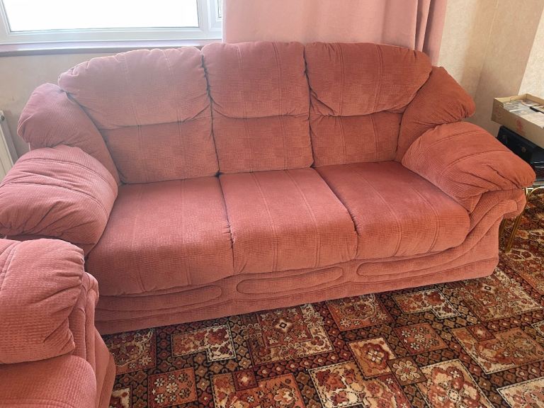 Free sofas with free delivery 