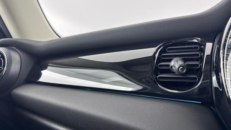 2021 MINI Hatch 135kW Cooper S Level 1 33kWh 3dr Auto HATCHBACK ELECTRIC Automatic