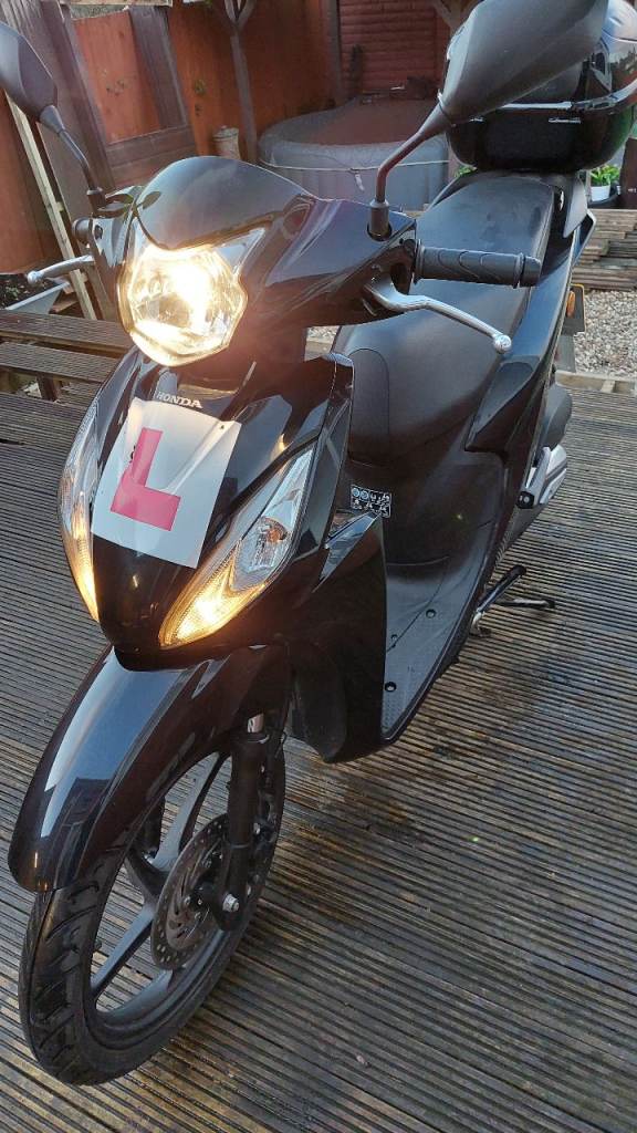 2023 Honda Vision 110 (cc) black 1 owner low miles