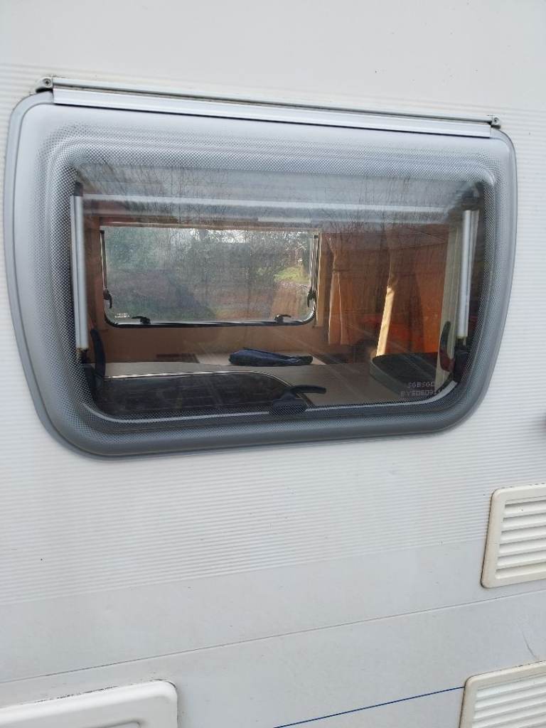 Bailey ranger caravan kitchen window 
